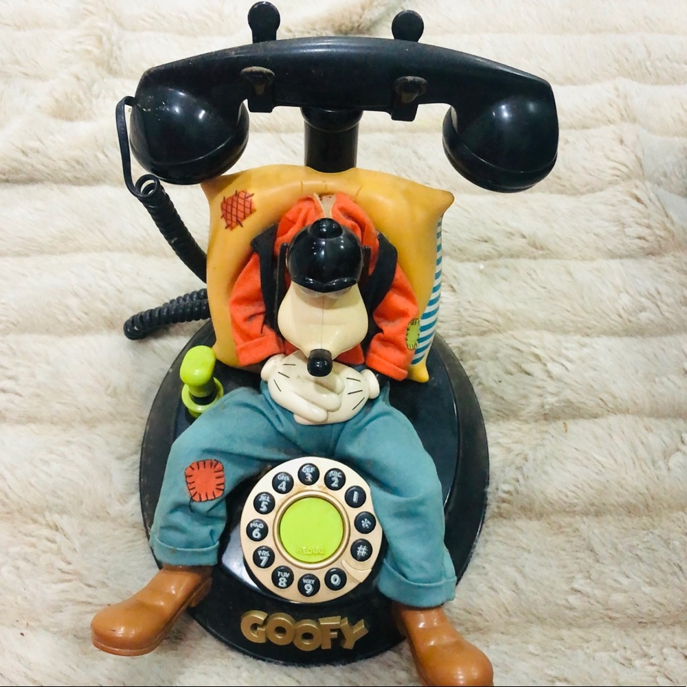 Vintage “Alive” Goofy Disney Animated Home Phone